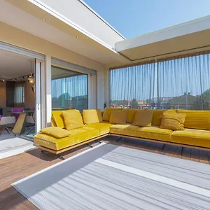 Venice New Luxury Penthouse - Free Parking And Roof Terrace Mestre